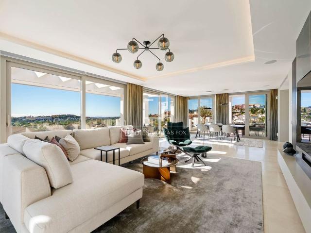 Exclusivo ático de 266 m2 en venta Marbella, España