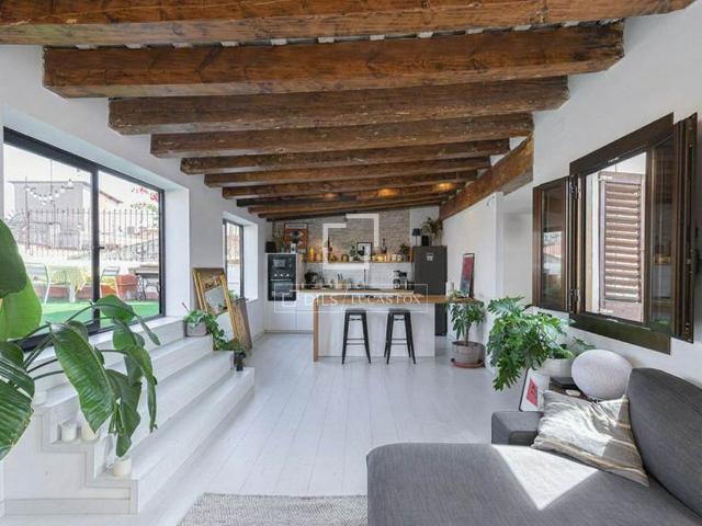 Exclusivo ático de 91 m2 en venta Barcelona, España