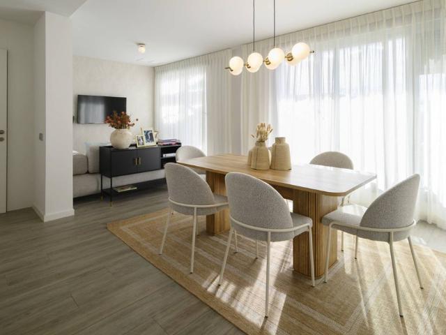 Exclusivo ático de 95 m2 en alquiler Estepona, España