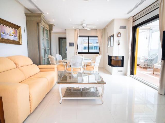 Exclusivo ático de 97 m2 en venta Guardamar del Segura, Comunidad Valenciana