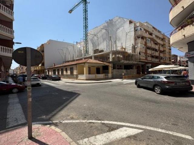 Exclusivo Ático de obra nueva con Solárium privado y Piscina en Azotea 350m de Playa del Cura