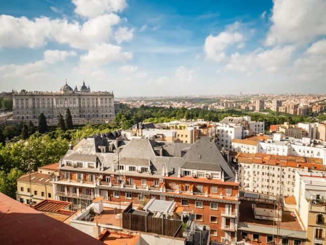 Exclusivo Ático de Lujo en Alquiler en la Zona de Plaza de España