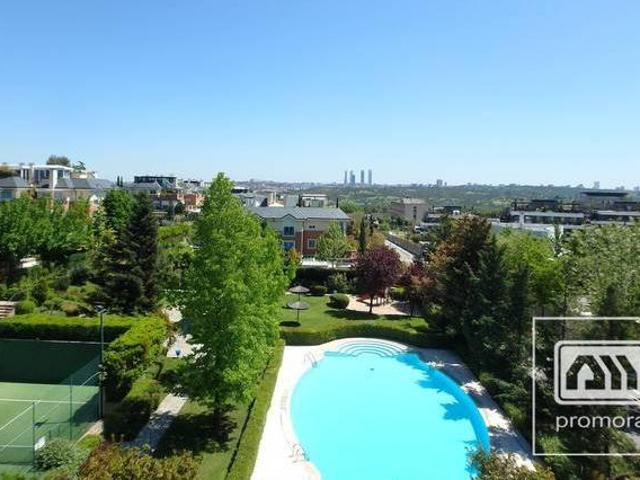 Exclusivo ático dúplex con fabulosas vistas en Valdemarín