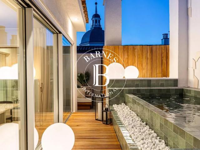 Exclusivo ático dúplex con piscina privada, terraza y 3 suit. 229m² Madrid