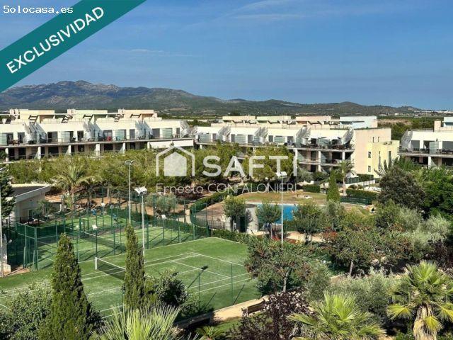 Exclusivo ático dúplex con solárium en Panorámica Golf Resort – San Jorge Castellón