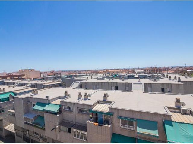 EXCLUSIVO ÁTICO DÚPLEX DE LUJO CON ASCENSOR PRIVADO Y 411 m2 DE ESPACIO EXCLUSIVO EN ELCHE