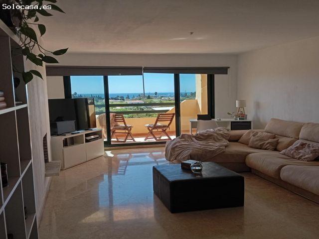 Exclusivo Ático Dúplex de 180 m2 en Selwo | 3 Dormitorios y Vistas Despejadas