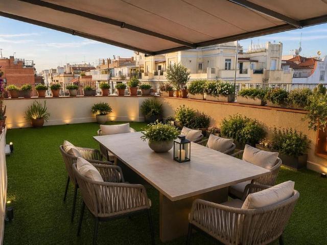 Atico de alto standing de 185 m2 en venta Madrid, Comunidad de Madrid