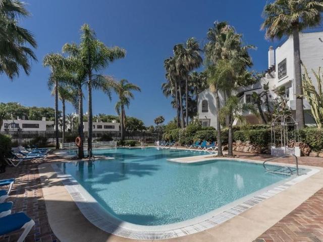 Exclusivo ático en venta Puerto Banús, Andalucía