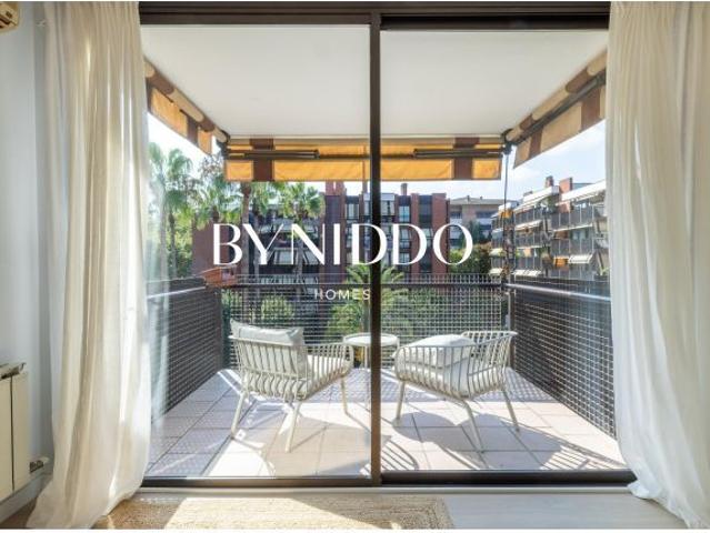 Exclusivo ático reformado con terraza en Parc Central