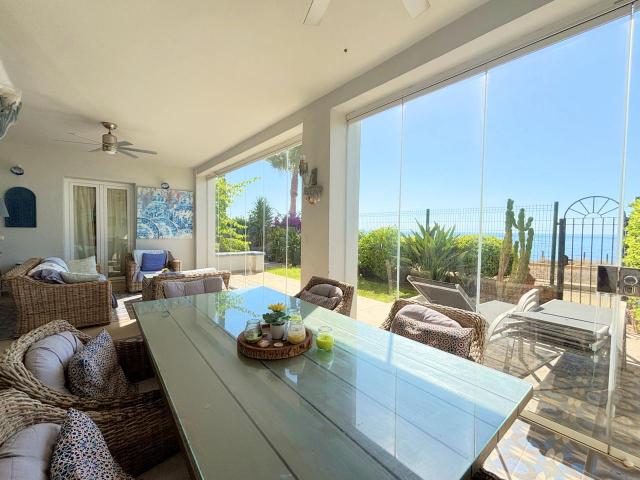 Exclusivo Bajo En Primera Línea De Playa Con Terraza Privada. 185m² Torre de la Sal