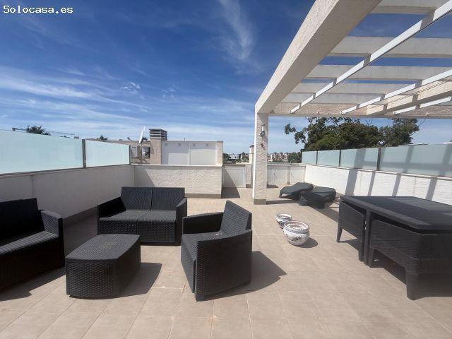 Exclusivo bungalow alto con solárium en El Raso 317MVC Marco Villas inmobiliaria en Guardamar de