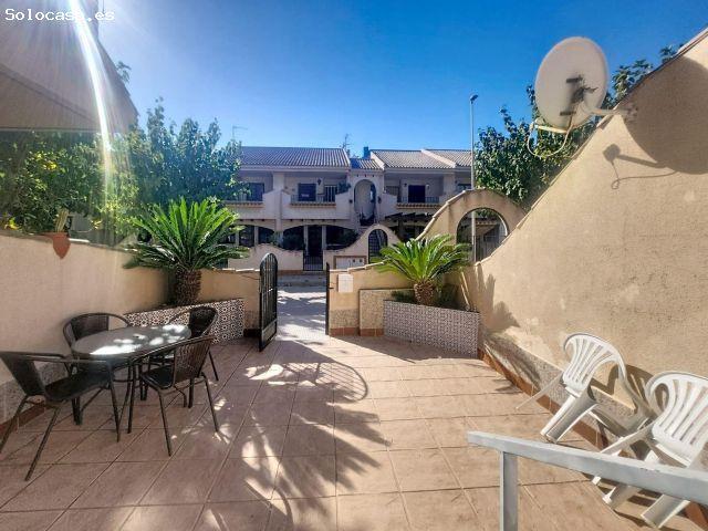 Exclusivo Bungalow en Los Alcázares Ideal para Vivir o Vacacionar con garaje