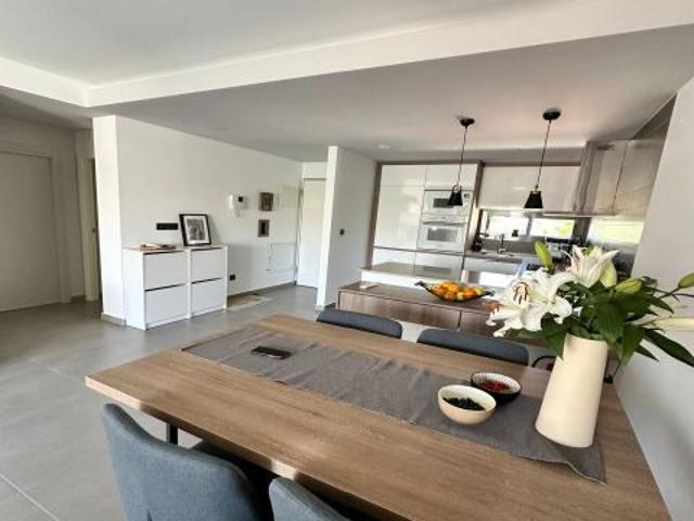 Exclusivo Bungalow Oasis Beach con SPA, Mini Golf y Solárium Privado – Guardamar
