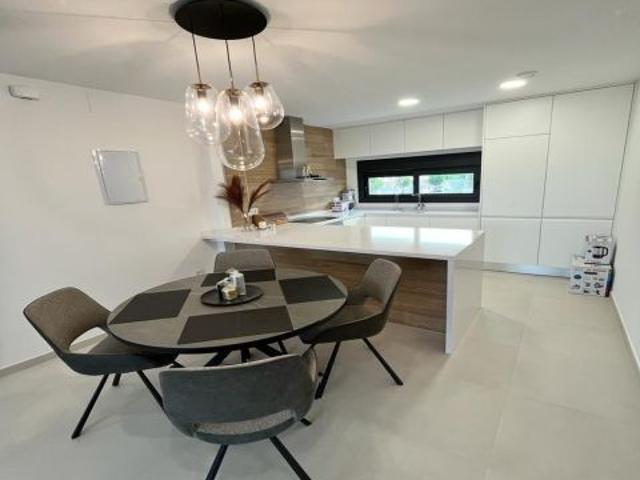 Exclusivo Dúplex con Solárium Privado en Torre de la Horadada