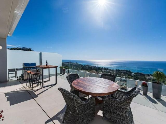 Exclusivo duplex de 155 m2 en venta Benalmádena, España