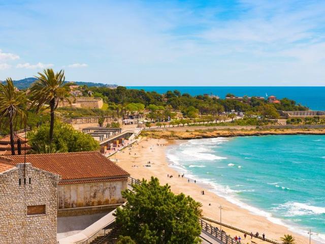 Exclusivo hotel de 11056 m2 en venta Tarragona, España