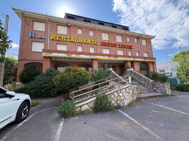 Exclusivo hotel de 1511 m2 en venta Carracedelo, España