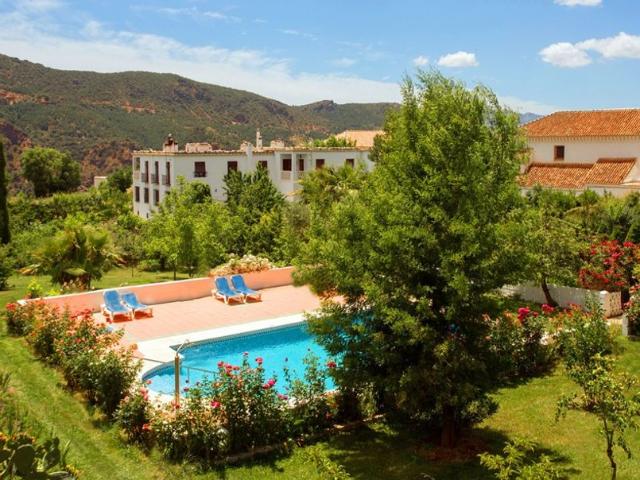 Exclusivo hotel de 1909 m2 en venta Pitres, España