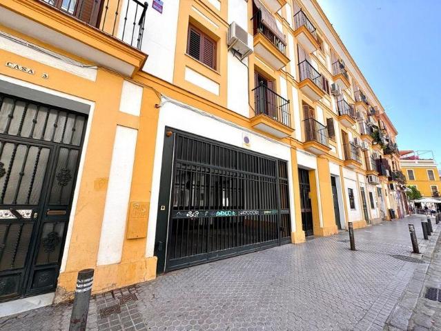 EXCLUSIVO LOCAL COMERCIAL CON AMPLIA FACHADA Y MÁXIMA VISIBILIDAD