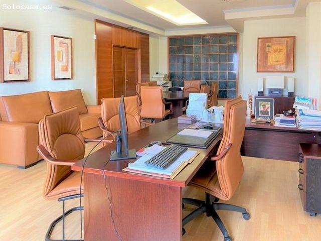 Exclusivo local de oficinas listo para entrar en Albolote