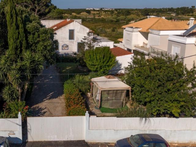 EXCLUSIVO | Moradia com Anexos, Jardim, Jacuzzi e Churrasque. 128m² Sesimbra Castelo