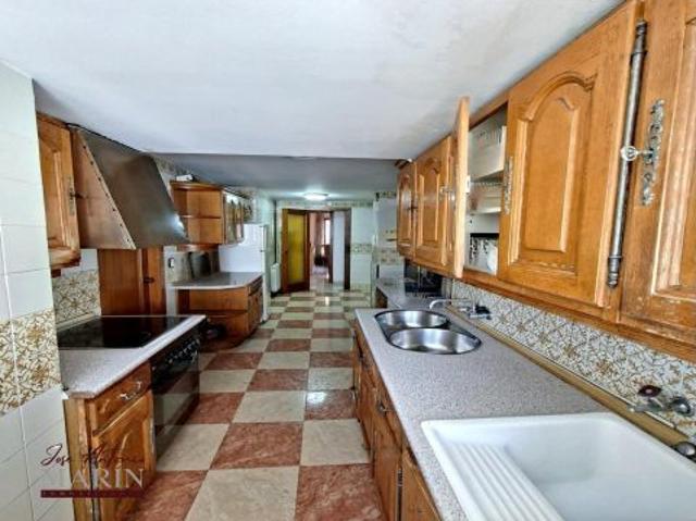 EXCLUSIVO PISO CON GARAJE EN PLENO CENTRO DE BADAJOZ AMPLITUD, TERRAZA, GARAJE Y UN POTENCIAL EXTR