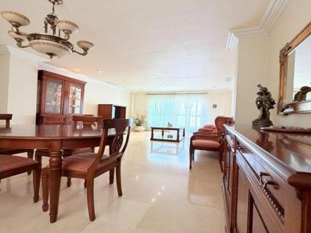EXCLUSIVO PISO CON GARAJE, TRASTERO, BUENAS CALIDADES Y EQUIPADA, A 100M DEL PUENTE ALTAMIRA, CORAZÓ