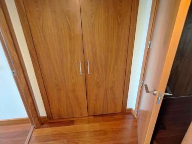 Exclusivo piso con gran terraza y cuatro habitaciones en Arruzafilla