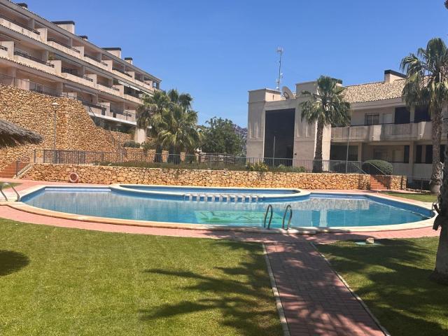 Exclusivo piso con gran terraza y vistas en Alenda Golf