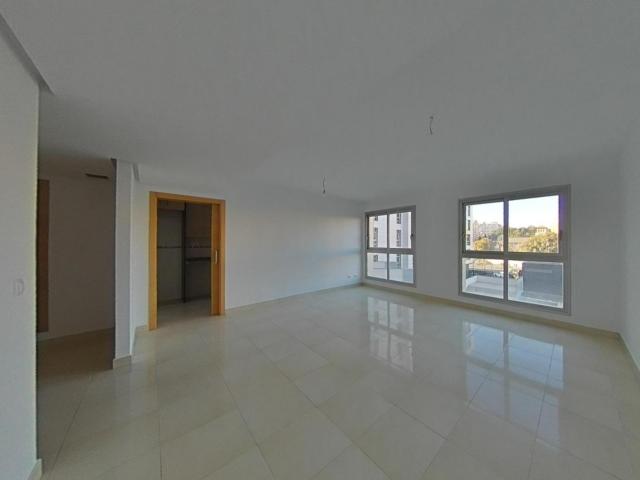 ✨ Exclusivo piso en Alicante con piscina, garaje y completas zonas comunes | ¡Listo para entrar a vivir! ✨