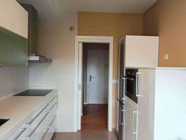 Exclusivo piso en alquiler con vistas al mar, junto al campo de golf