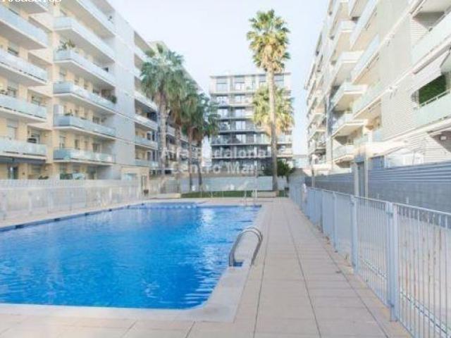 Exclusivo Piso en La Mora con Vistas Inmejorables al Mar y junto al Puerto de Badalona
