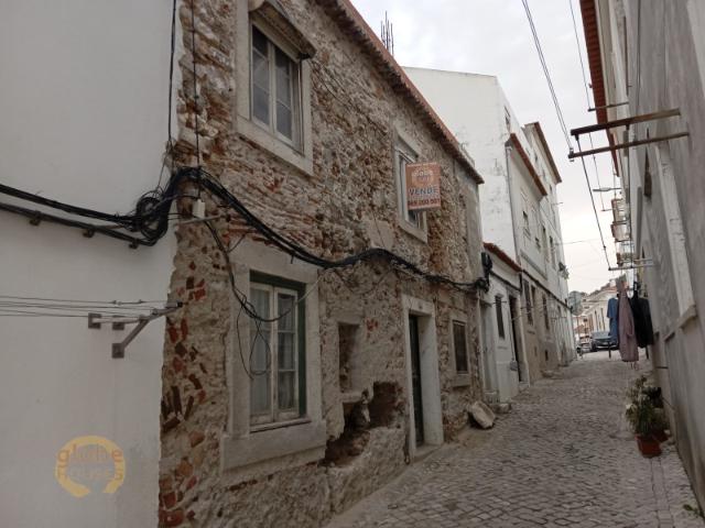 EXCLUSIVO PRÉDIO EM SESIMBRA