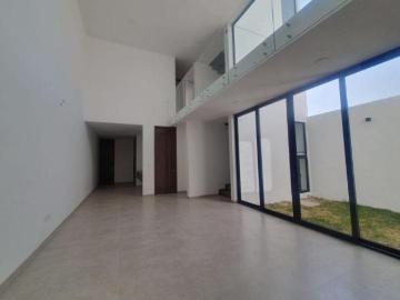 Exclusivo Residencial Casa en Venta 400 mt2 con 3 habitaciones y 2 garage, Jacarandas