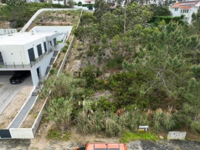 EXCLUSIVO WL Terreno Urbano com 980m2 localização privilegiada, declive suave Mafra