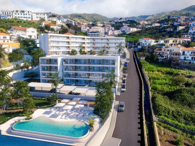 Exclusivo T2 na Calheta com Jacuzzi Privativo de Luxo 193m² Calheta