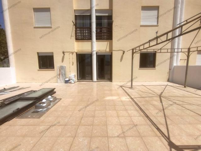 Exclusivo T3 com Terraço Privativo de 80 m² | Em Remodelação Total | Setúbal