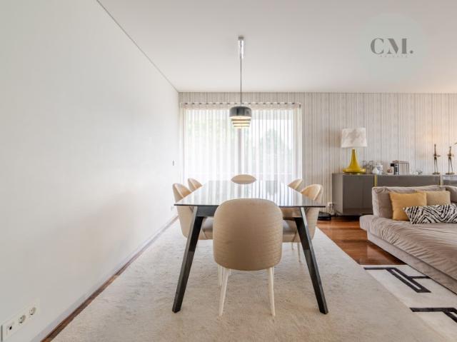 Exclusivo T3 no Living Foz | Elegância e Privacidade na Foz do Douro