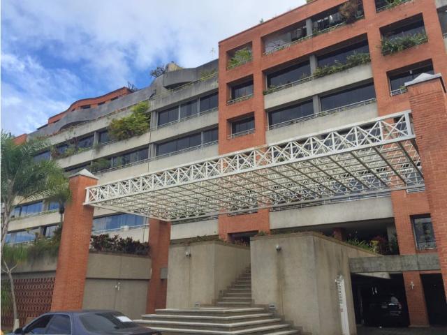 Exclusivo y cómodo Pent House en venta con financiamiento