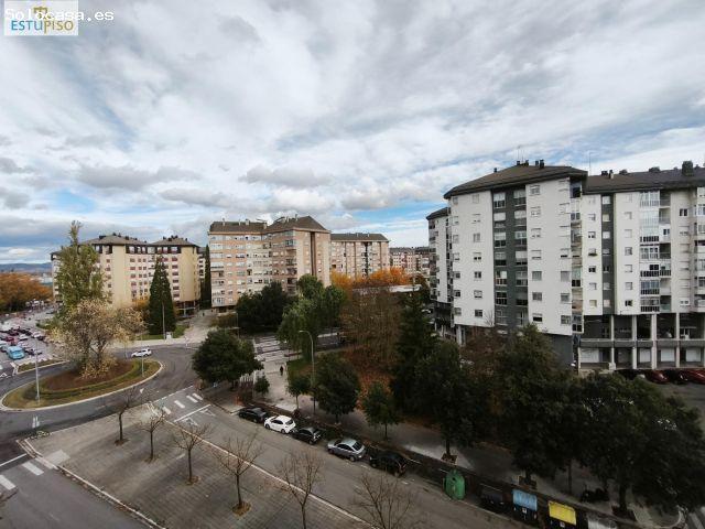 EXCLUSIVO Y REFORMADO PISO con materiales de lujo Obispo Ballester 2 hab. 1baño SalónCocina Terraza
