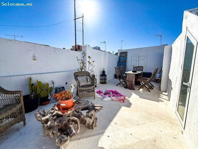 Exclusiva Casa Adosada de Diseño con Terraza Privada