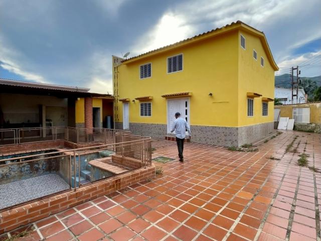 Exclusiva Casa Chalet en Country Club San Diego TCL8379501