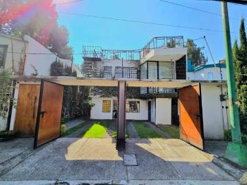 Exclusiva Casa con Diseño Moderno