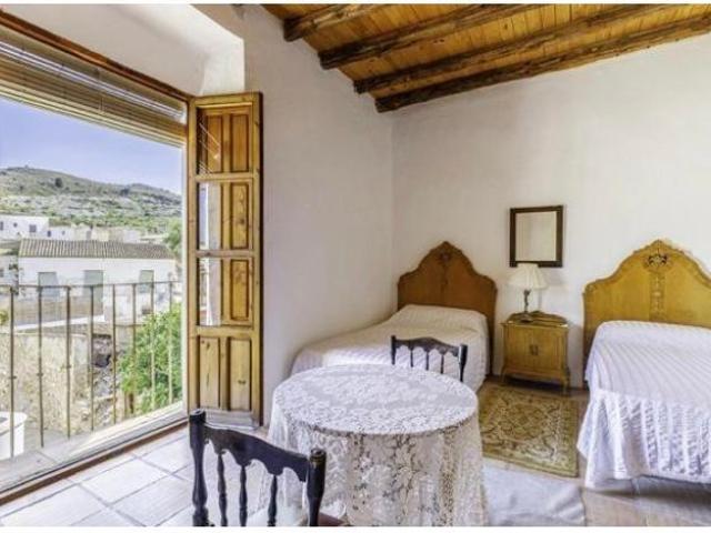 Exclusiva casa con finca privada y enorme potencial turístico en un entorno único