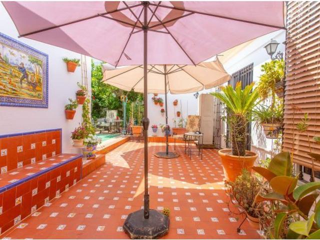 Exclusiva casa con jardín en el centro de El Puerto de Santa María