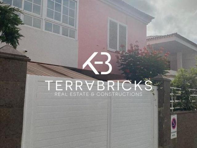 Exclusiva casa de 404 m2 en venta Las Palmas de Gran Canaria, Canarias