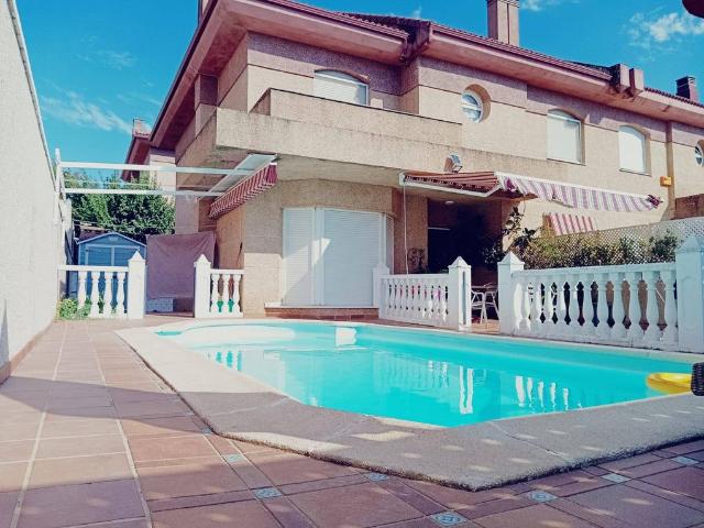 Exclusiva casa de 420 m2 en venta Cáceres, Extremadura