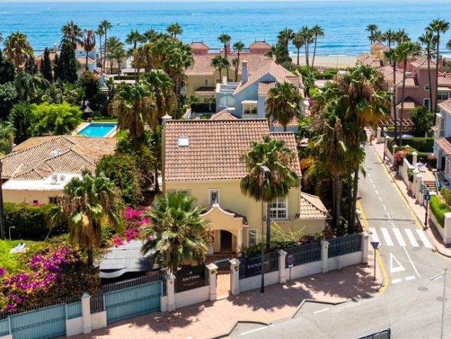Exclusiva casa de 438 m2 en venta San Pedro de Alcántara, Andalucía