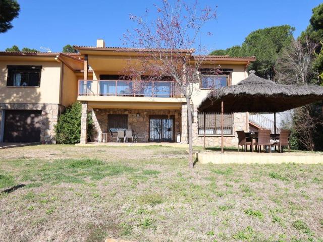 Exclusiva casa de 457 m2 en venta Pelayos de la Presa, Comunidad de Madrid